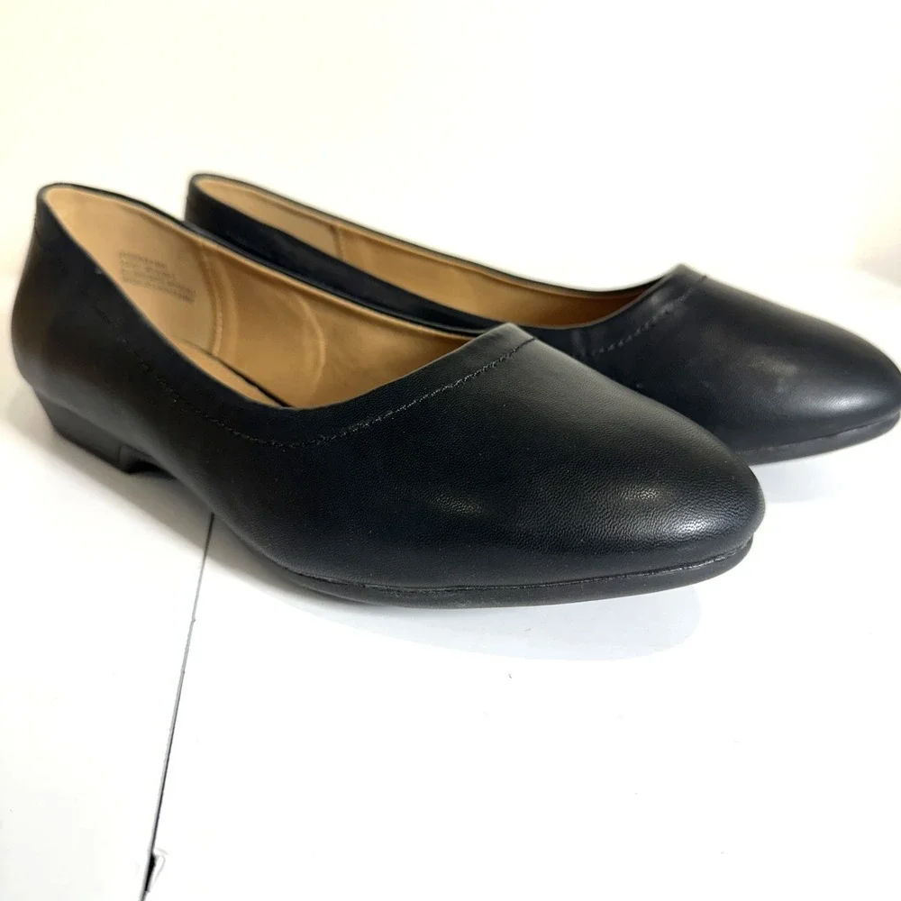 comfortview Black Leather Round-Toe Flats